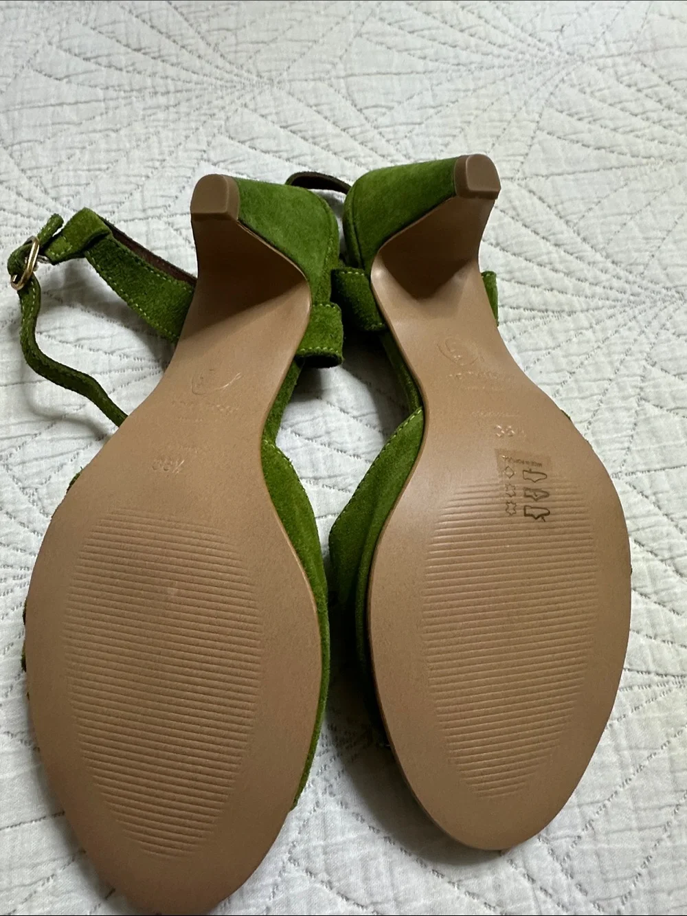 Anonymous Copenhagen Green Suede Strappy Sandals Low Heel US 8.5 EU 38.5 New